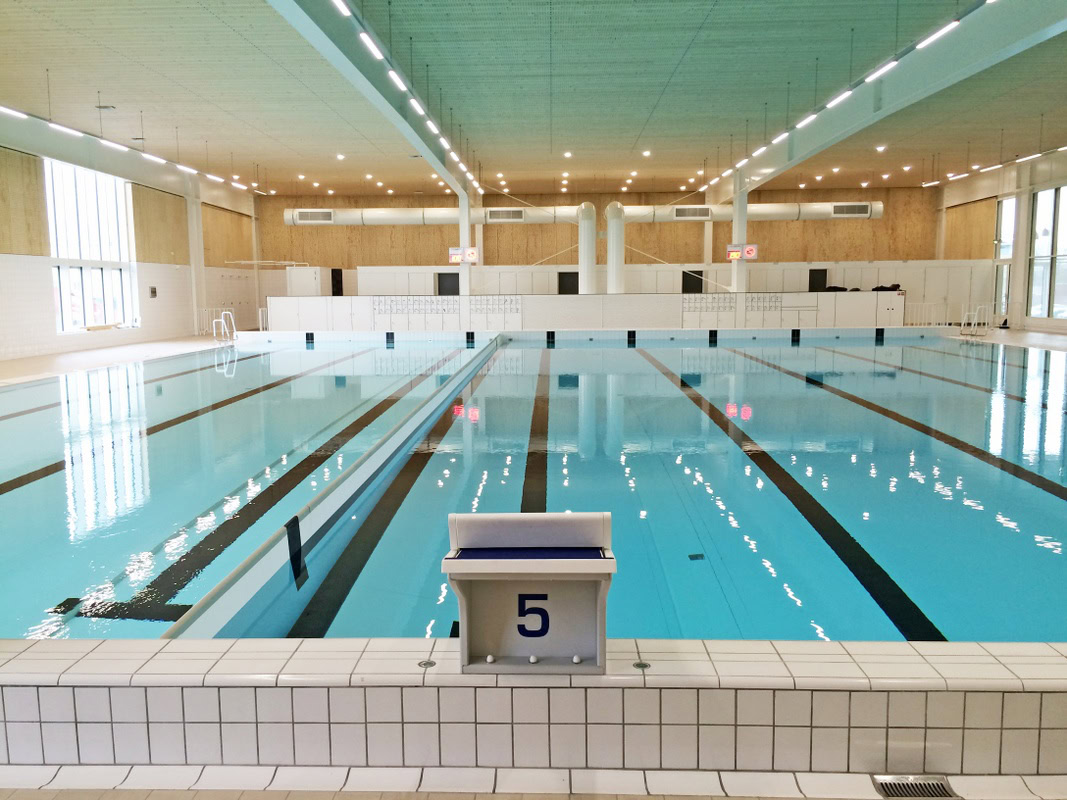 Two-temperature pool