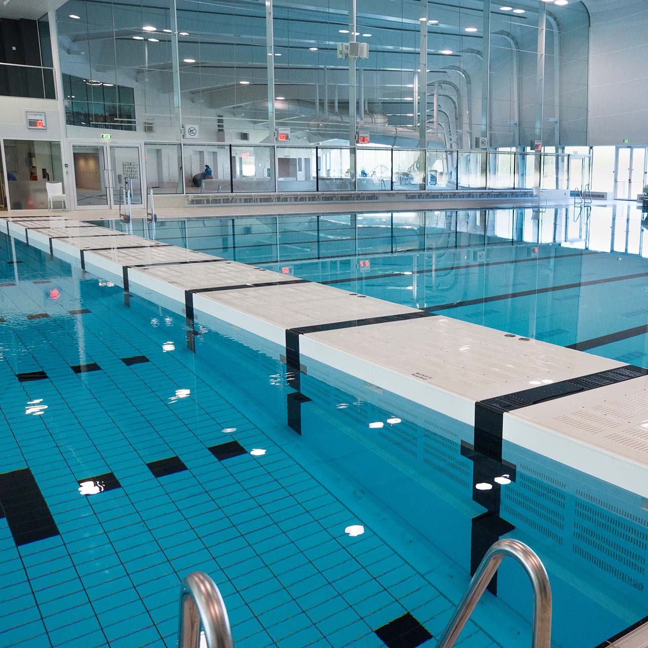 Submersible bulkhead